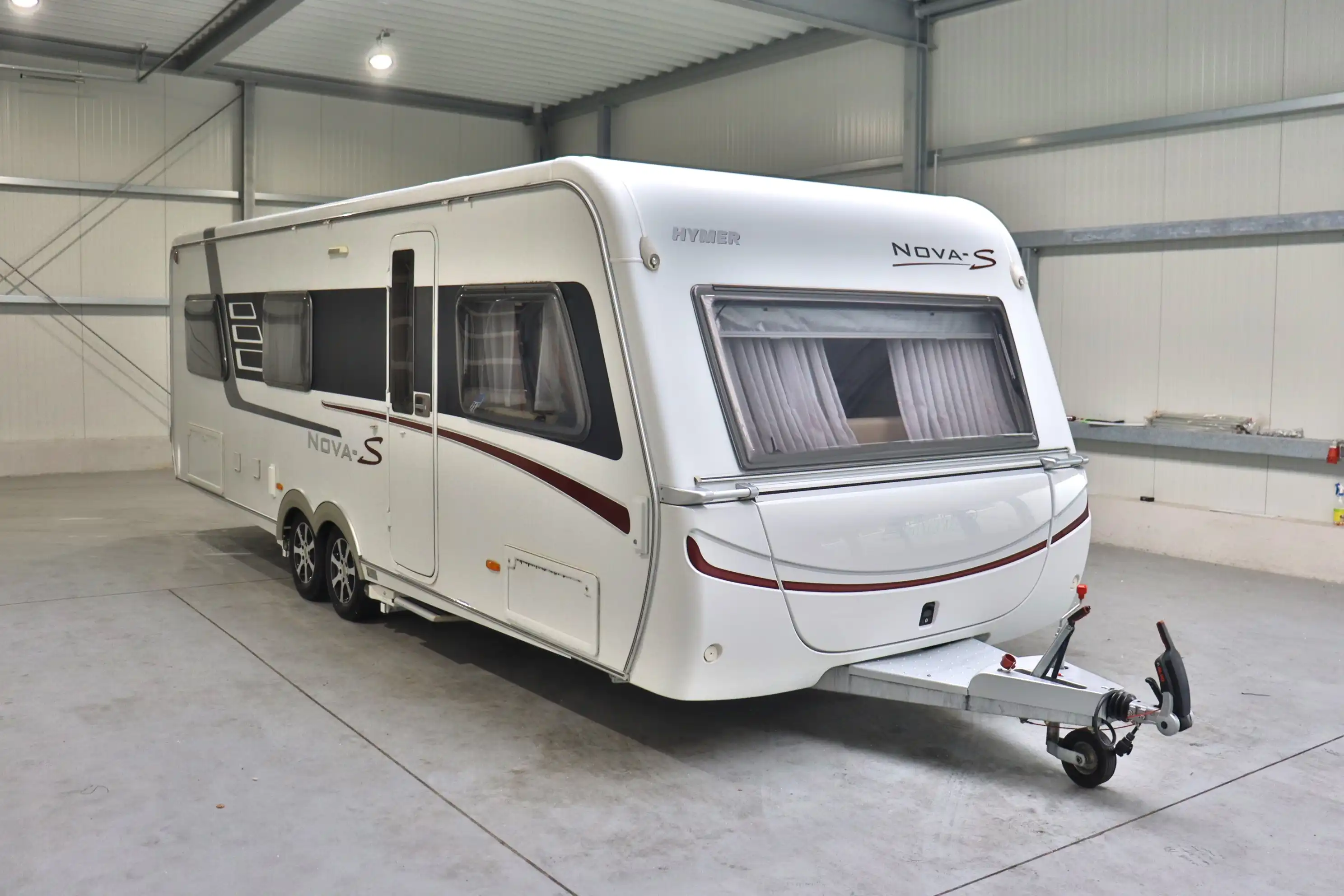 HYMER-ERIBA Nova S 690